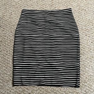 Ann Taylor Loft pencil skirt Medium Petite